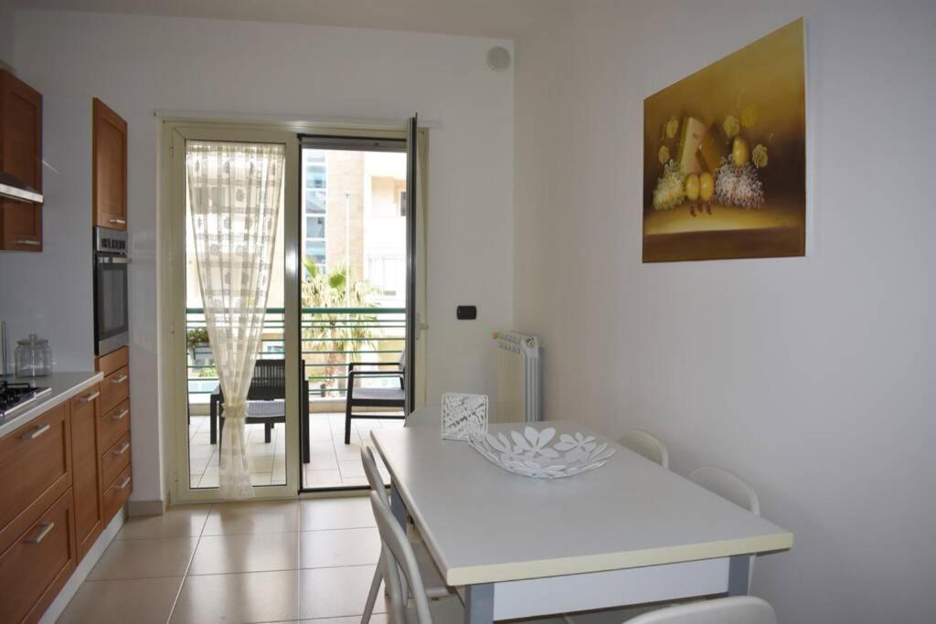 Donna Teresa Accomodation - Holiday House Монополі Екстер'єр фото