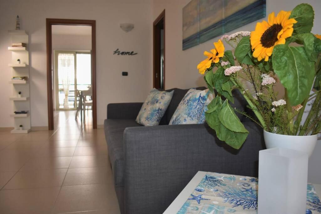 Donna Teresa Accomodation - Holiday House Монополі Екстер'єр фото
