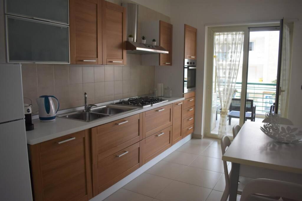 Donna Teresa Accomodation - Holiday House Монополі Екстер'єр фото